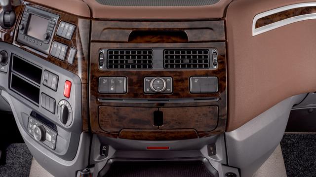 20万公里保养一次，节油再提升7%，达夫新改款卡车全解析 - 第9张