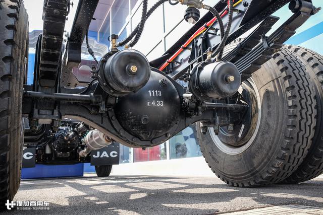 190马力配法士特8挡变速器,江淮威司达大轻卡同级别几乎无敌 - 第30张 - 提加商用车网 190马力配法士特8挡变速器,江淮威司达大轻卡同级别几乎无敌 - 第30张