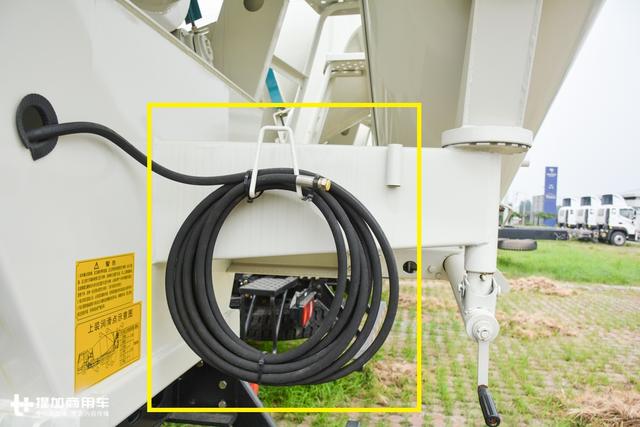 轻卡也可以做搅拌车?180马力,可装7方混凝土,售价仅22万 - 第18张 - 提加商用车网 轻卡也可以做搅拌车?180马力,可装7方混凝土,售价仅22万 - 第18张