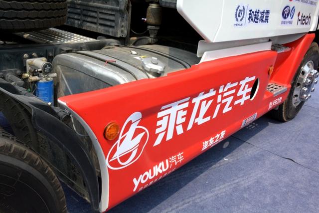 竟然是比赛用车  柳汽T7长头卡车低配版实拍 - 第2张