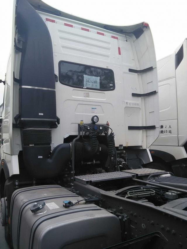 发动机和底盘提升较大,老卡车人点评中国重汽T7H - 第11张 - 提加商用车网 发动机和底盘提升较大,老卡车人点评中国重汽T7H - 第11张