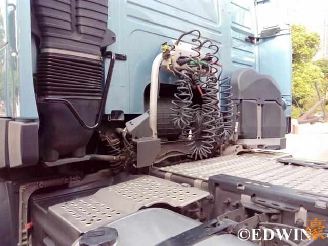 进口卡车界的网红 沃尔沃FM500马力牵引车实拍 - 第12张 - 提加商用车网 进口卡车界的网红 沃尔沃FM500马力牵引车实拍 - 第12张