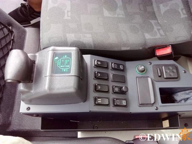 硬派拖拉机?奔驰乌尼莫克U4000越野卡车深度解析 - 第36张 - 提加商用车网 硬派拖拉机?奔驰乌尼莫克U4000越野卡车深度解析 - 第36张