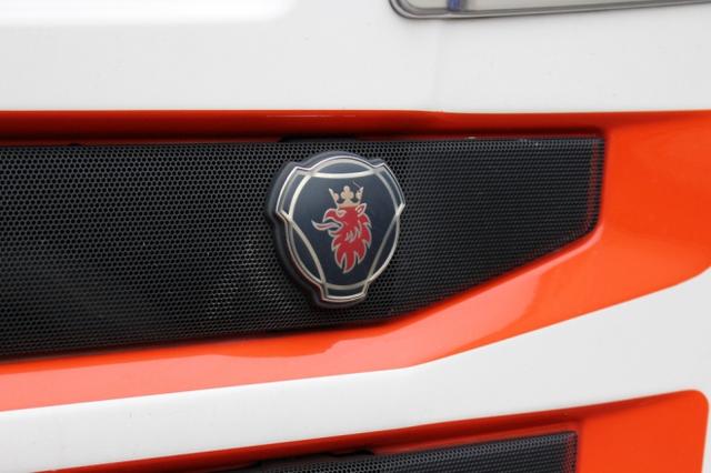 不得不说 香港卡车的车身拉花真的很漂亮 - 第8张 - 提加商用车网 不得不说 香港卡车的车身拉花真的很漂亮 - 第8张