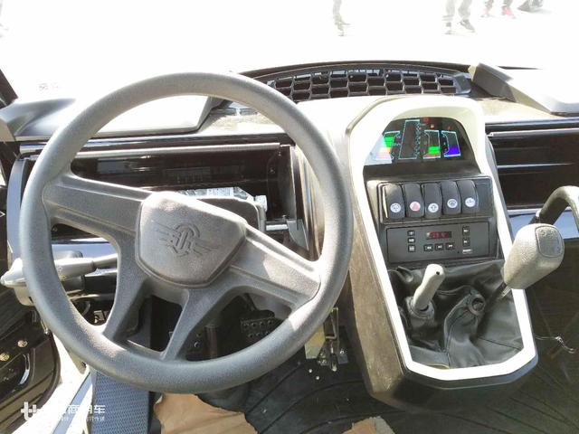 帅炸天的三蹦子要上市了,首曝光的内饰更炫酷,据说售价3万左右 - 第4张 - 提加商用车网 帅炸天的三蹦子要上市了,首曝光的内饰更炫酷,据说售价3万左右 - 第4张