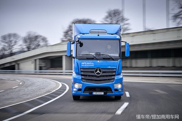 国产电动卡车弯道超车成功？奔驰路试电动重卡续航只有200公里 - 第9张