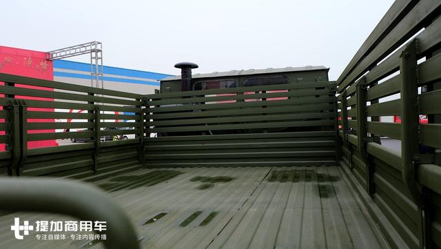 第一代国产越野军车，陕汽就是靠它起家的，延安SX250军车实拍