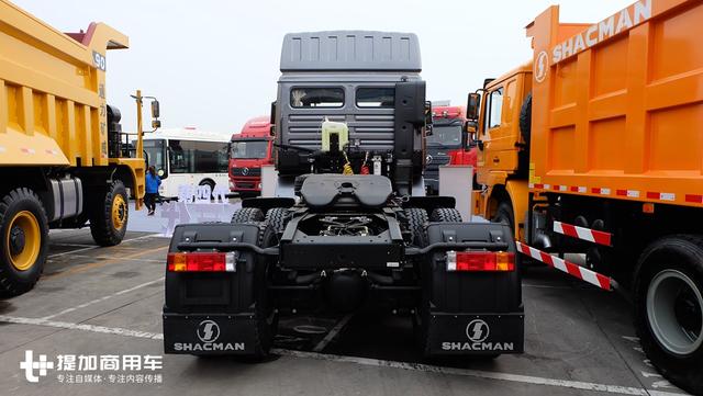 快来围观,陕汽出口到亚非拉的重卡,国三排放,还是上一代车型 - 第8张 - 提加商用车网 快来围观,陕汽出口到亚非拉的重卡,国三排放,还是上一代车型 - 第8张