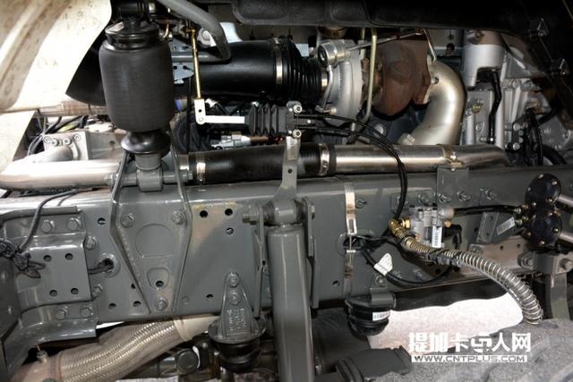 200吨级别?中国重汽新款6X6全驱大件牵引车详解 - 第4张 - 提加商用车网 200吨级别?中国重汽新款6X6全驱大件牵引车详解 - 第4张
