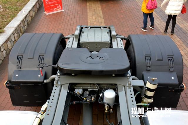 国产卡车终于站起来了?中国重汽第一代智能卡车实拍评测 - 第22张 - 提加商用车网 国产卡车终于站起来了?中国重汽第一代智能卡车实拍评测 - 第22张