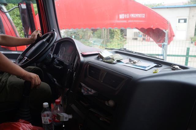 趁假期带女儿出来跑车？开德龙X3000的陕汽重卡忠实用户访谈