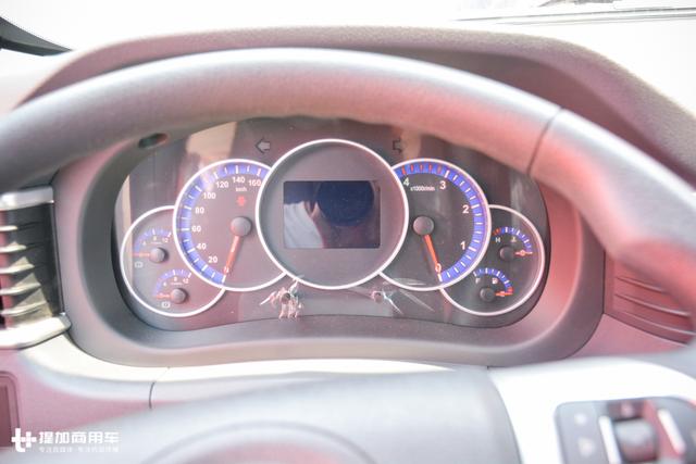 前轴3片板簧,内饰设计数第一?江淮新上市的骏铃V3快递版轻卡详解 - 第15张 - 提加商用车网 前轴3片板簧,内饰设计数第一?江淮新上市的骏铃V3快递版轻卡详解 - 第15张