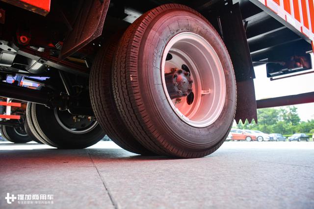 前轴3片板簧,内饰设计数第一?江淮新上市的骏铃V3快递版轻卡详解 - 第31张 - 提加商用车网 前轴3片板簧,内饰设计数第一?江淮新上市的骏铃V3快递版轻卡详解 - 第31张