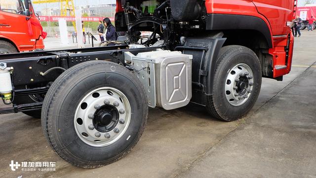 前四后八+橡胶悬架 东风天龙新款绿通载货车全解析 - 第3张 - 提加商用车网 前四后八+橡胶悬架 东风天龙新款绿通载货车全解析 - 第3张