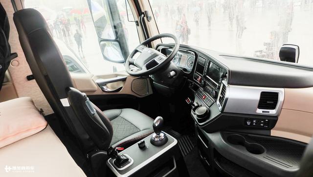 配置堪比房车，还是最帅的江淮重卡，格尔发K7深度解析