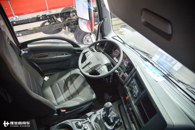 诚意呢？40多万的庆铃新款巨咖重卡，车钥匙还不如面包车的 - 第12张