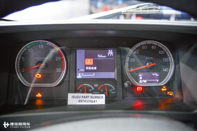 诚意呢？40多万的庆铃新款巨咖重卡，车钥匙还不如面包车的 - 第19张