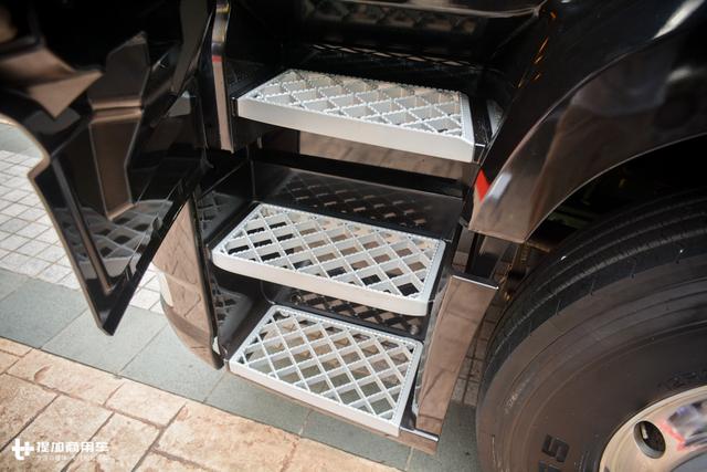 千升大油箱+近一米超宽卧铺？500马力解放新J6P重卡详解 - 第7张