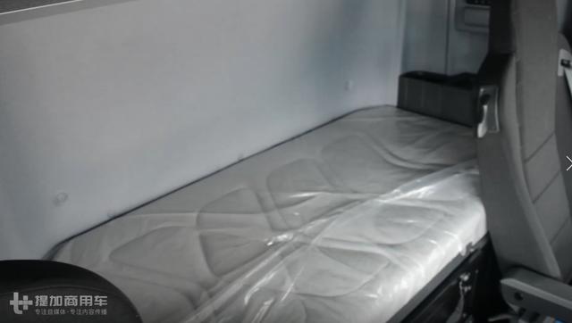 奔驰卡车价值几百万？别听忽悠，带您逛逛奔驰卡车4S店一探究竟 - 第10张