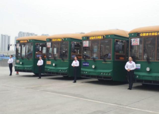 复古上世纪初有轨电车样式，银隆新能源铛铛公交车即将在兰州上线