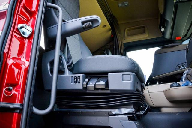 世界第一卡车驾乘舒适吗?斯堪尼亚入华50周年纪念版内饰实拍 - 第23张 - 提加商用车网 世界第一卡车驾乘舒适吗?斯堪尼亚入华50周年纪念版内饰实拍 - 第23张