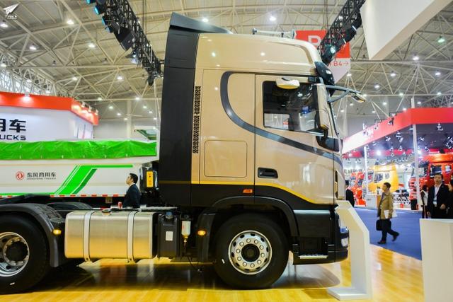 也有低配版 东风天龙旗舰重卡并非“高不可攀” - 第3张 - 提加商用车网 也有低配版 东风天龙旗舰重卡并非“高不可攀” - 第3张