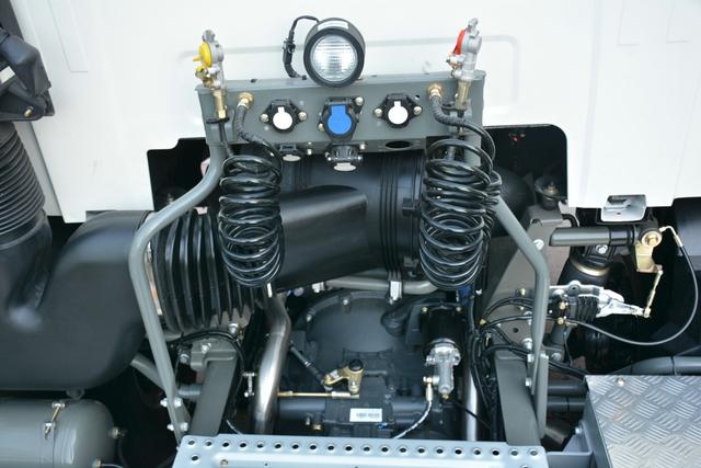 150吨级别 中国重汽竟然也有一款大件牵引车 - 第8张 - 提加商用车网 150吨级别 中国重汽竟然也有一款大件牵引车 - 第8张