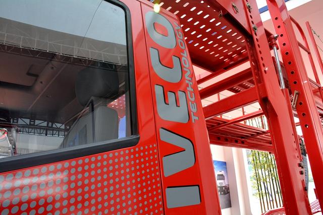 国内底盘最低的卡车?红岩中置轴轿运车详解 - 第4张 - 提加商用车网 国内底盘最低的卡车?红岩中置轴轿运车详解 - 第4张