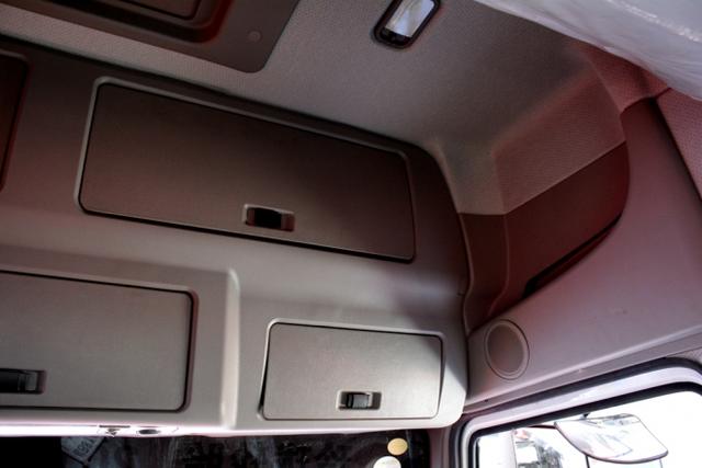 竟然是比赛用车  柳汽T7长头卡车低配版实拍 - 第7张