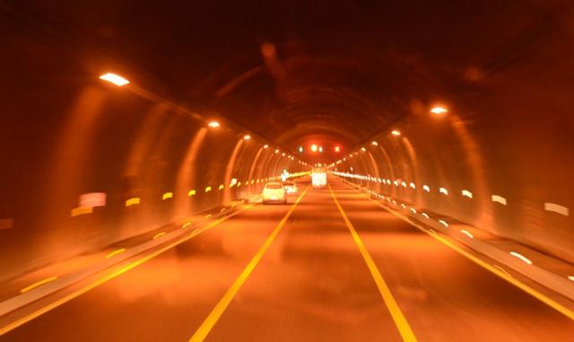 开进口卡车是什么体验?全新沃尔沃FH卡车2000公里体验报告 - 第28张 - 提加商用车网 开进口卡车是什么体验?全新沃尔沃FH卡车2000公里体验报告 - 第28张