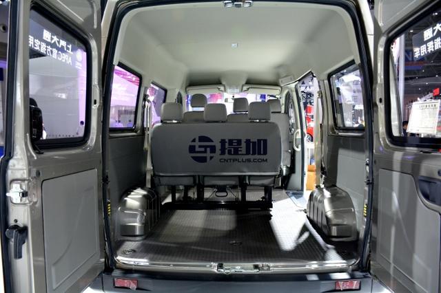 见证黑马的实力 上汽大通V80傲运通物流车静态评测 - 第7张 - 提加商用车网 见证黑马的实力 上汽大通V80傲运通物流车静态评测 - 第7张
