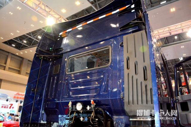 法士特缓速器最抢眼 红岩杰狮C100牵引车图解