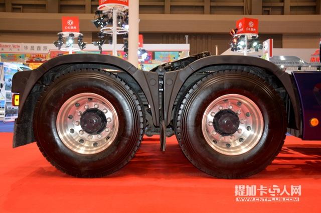 法士特缓速器最抢眼 红岩杰狮C100牵引车图解