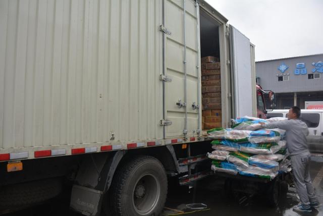 发动机是亮点?运营1年多的福田欧马可厢货车实拍 - 第3张 - 提加商用车网 发动机是亮点?运营1年多的福田欧马可厢货车实拍 - 第3张