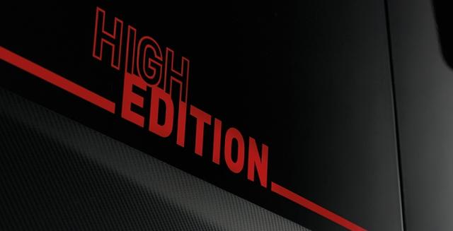 碳纤维外观+真皮内饰 雷诺新款T系高配版重卡详解