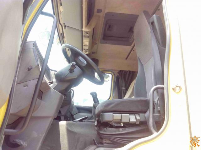 霸龙507的原型车 接近报废的雷诺Premiun重卡实拍 - 第29张