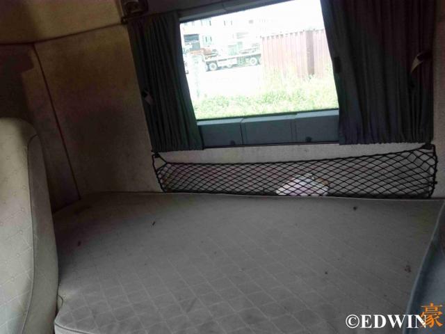 霸龙507的原型车 接近报废的雷诺Premiun重卡实拍 - 第42张