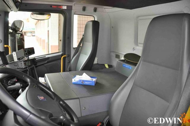 救援高度国内第一?价值2400万的救援卡车实拍 - 第23张 - 提加商用车网 救援高度国内第一?价值2400万的救援卡车实拍 - 第23张