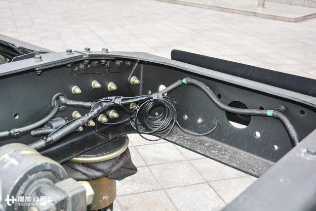 配置超越进口卡车,有AMT变速箱+卫星电视,这样的解放J6喜欢吗? - 第17张 - 提加商用车网 配置超越进口卡车,有AMT变速箱+卫星电视,这样的解放J6喜欢吗? - 第17张