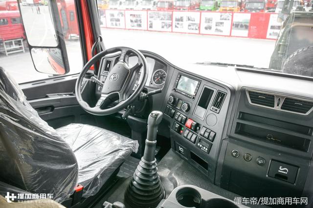 600马力能拉250吨,国产最强8x8,陕汽德龙X3000大件牵引车详解 - 第9张 - 提加商用车网 600马力能拉250吨,国产最强8x8,陕汽德龙X3000大件牵引车详解 - 第9张