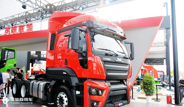红岩大件车、北奔AMT变速箱重卡领衔,北京车展这些卡车值得一看 - 第1张 - 提加商用车网 红岩大件车、北奔AMT变速箱重卡领衔,北京车展这些卡车值得一看 - 第1张
