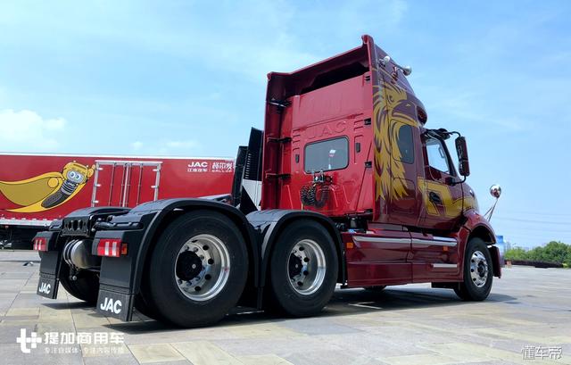 无线充电+车载wifi，自重8.3吨，江淮格尔发长头卡车正式亮相