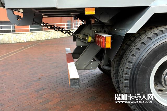 加上装总价超过40万？中国重汽汕德卡新款自卸车实拍 - 第15张