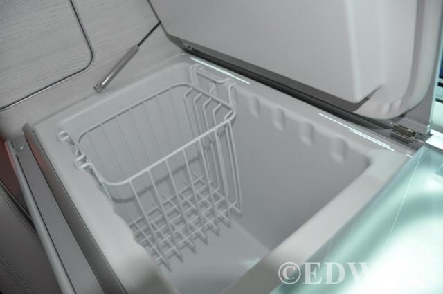 7座车型竟然有房车的豪华配置 大众T6野营车实拍评测 - 第42张