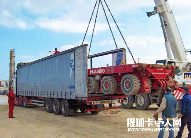 质量轻且装卸货物便利 细品施密茨软篷帘布挂车上装篇