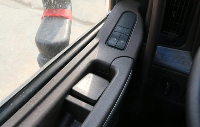 500马力潍柴发动机，半年多跑了12万公里，柳汽乘龙H7重卡车主访谈