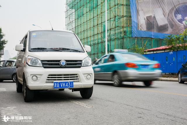 拉货的面包车也流行纯电动了？恒天纯电动面包物流车深度体验评测 - 第22张