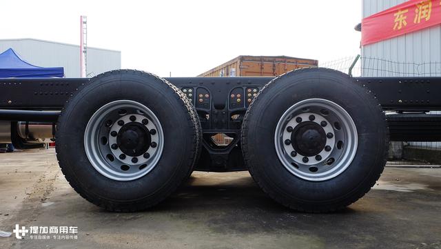 前四后八+橡胶悬架 东风天龙新款绿通载货车全解析 - 第5张 - 提加商用车网 前四后八+橡胶悬架 东风天龙新款绿通载货车全解析 - 第5张