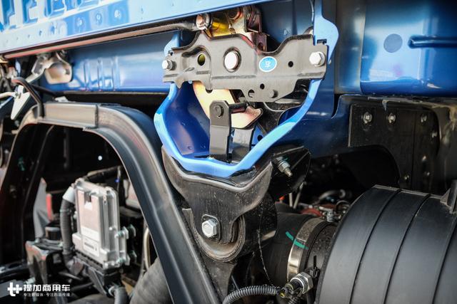 190马力配法士特8挡变速器,江淮威司达大轻卡同级别几乎无敌 - 第9张 - 提加商用车网 190马力配法士特8挡变速器,江淮威司达大轻卡同级别几乎无敌 - 第9张