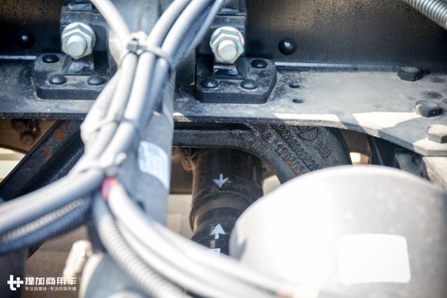 能拉100吨，还可以越野？西康发动机的德龙X3000牵引车详解 - 第20张